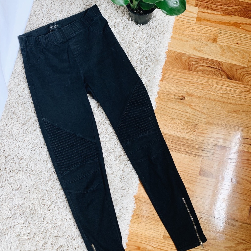 Beula style black jeans